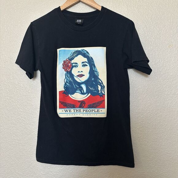 Men’s OBEY Defend Dignity Short Sleeve T-Shirt Size Small Unisex - Picture 1 of 4